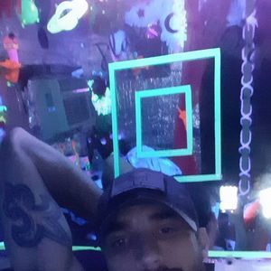 Meet your Posher, Justin